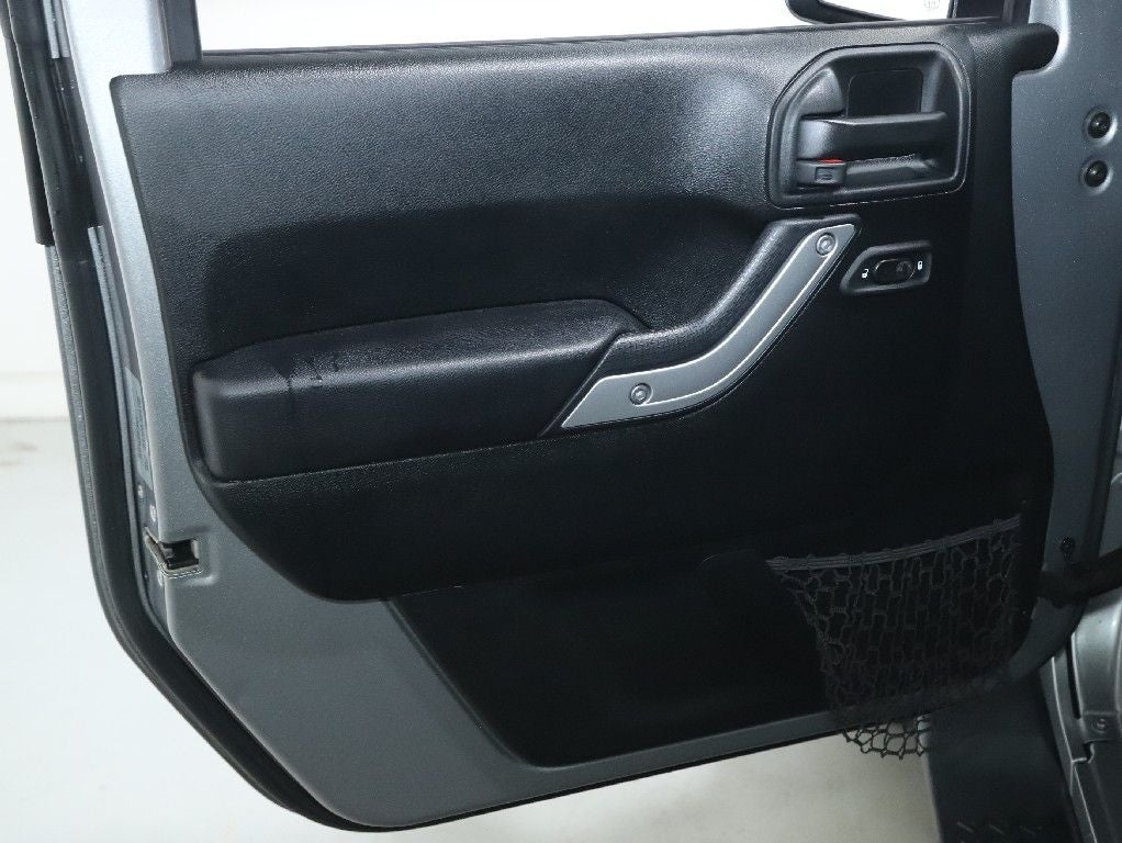 2017 Jeep Wrangler Unlimited Sahara 4x4