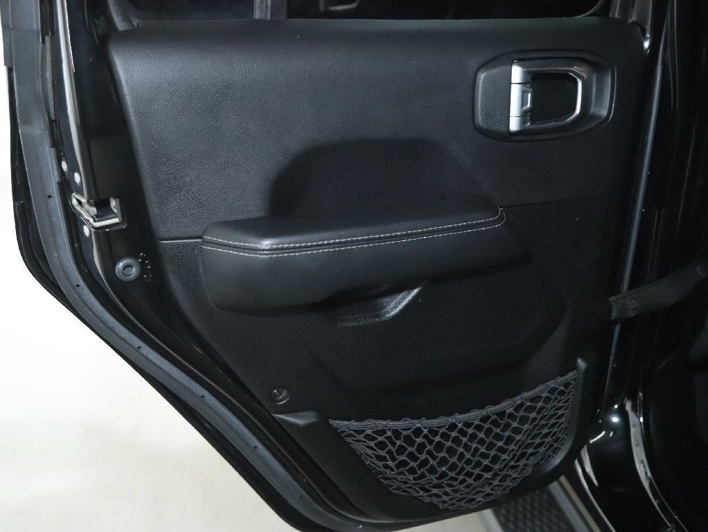 2022 Jeep Wrangler Unlimited Sahara 4x4