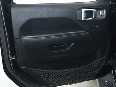 2022 Jeep Wrangler Unlimited Sahara 4x4