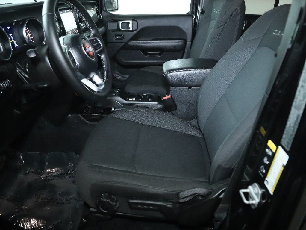 2022 Jeep Wrangler Unlimited Sahara 4x4