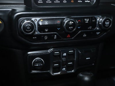 2022 Jeep Wrangler Unlimited Sahara 4x4