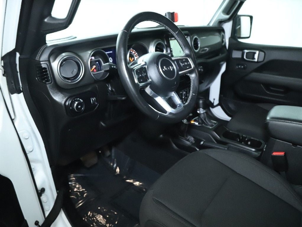 2023 Jeep Wrangler 4-Door Sahara 4x4