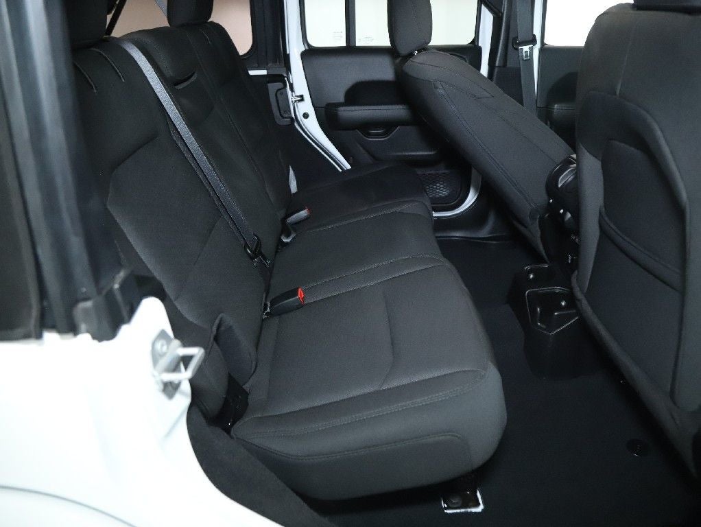 2023 Jeep Wrangler 4-Door Sahara 4x4