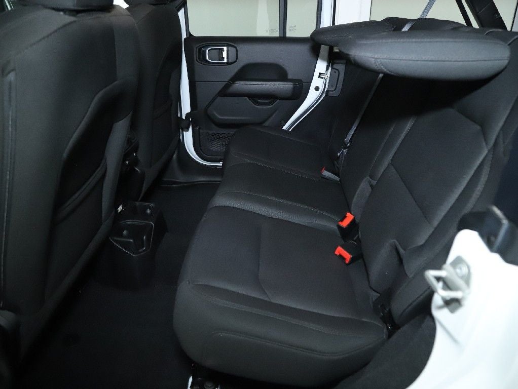 2023 Jeep Wrangler 4-Door Sahara 4x4