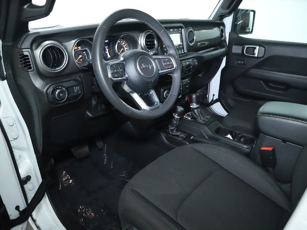 2023 Jeep Wrangler 4-Door Sahara 4x4