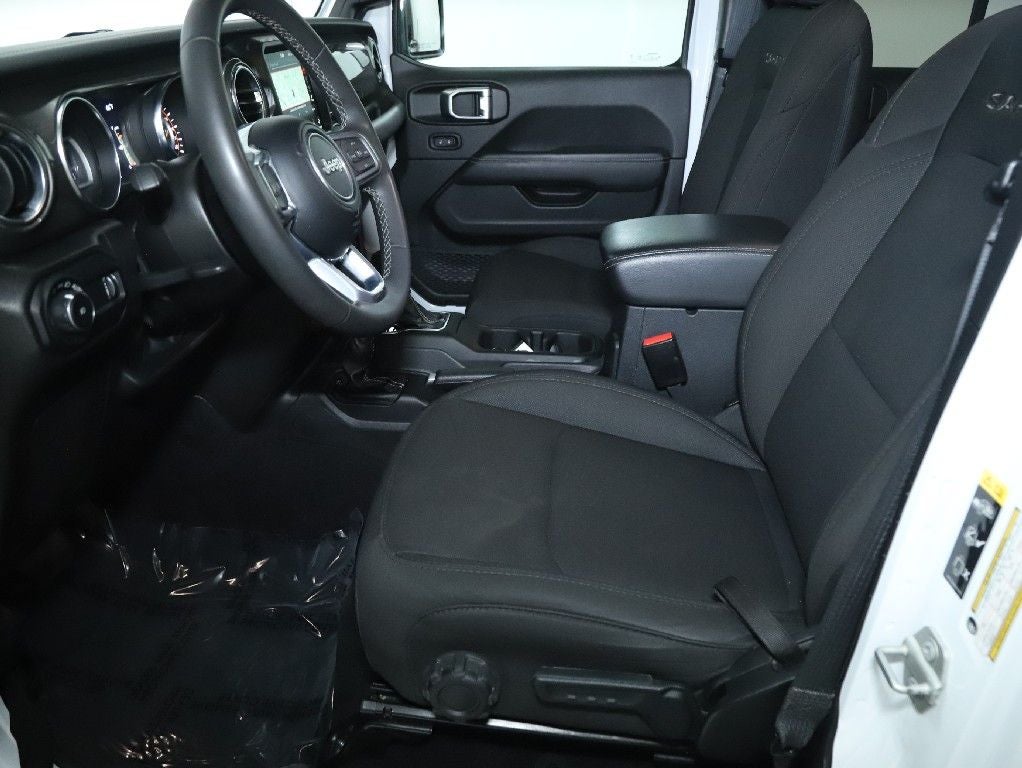 2023 Jeep Wrangler 4-Door Sahara 4x4