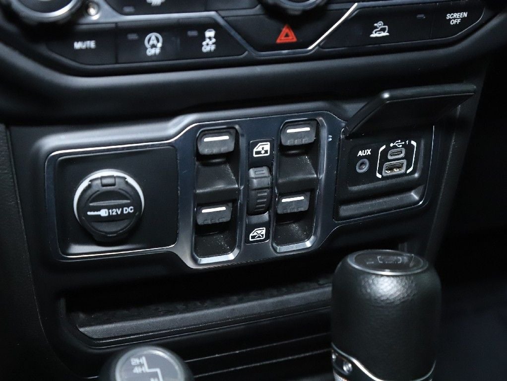 2023 Jeep Wrangler 4-Door Sahara 4x4