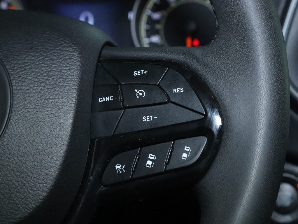 2023 Jeep Cherokee Altitude Lux 4x4