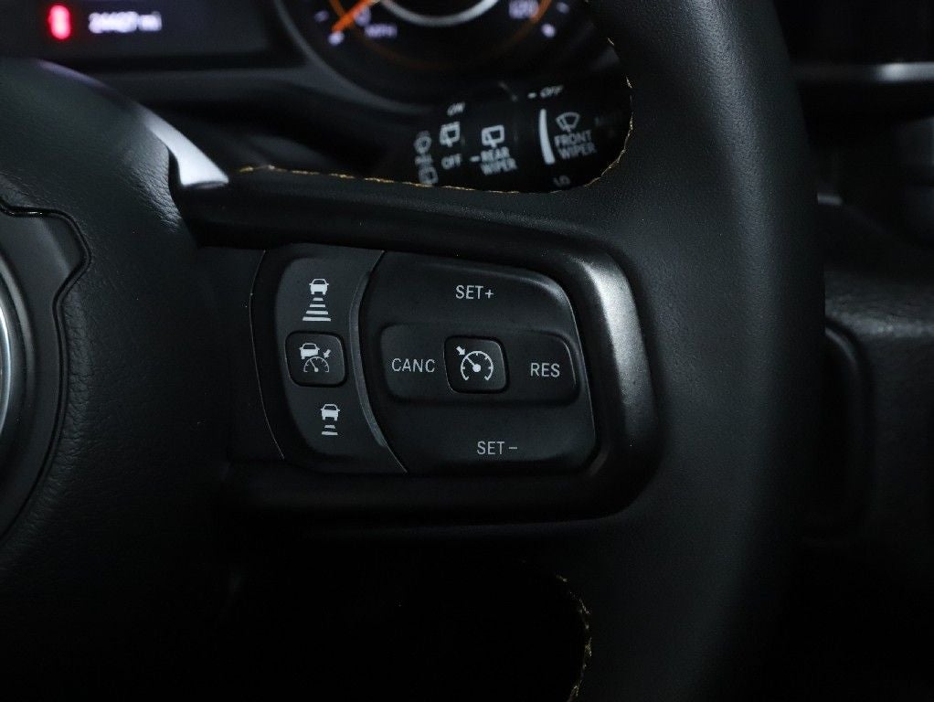 2025 Jeep Wrangler 4-Door Summit 4x4