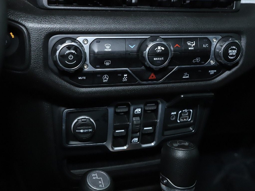 2025 Jeep Wrangler 4-Door Summit 4x4