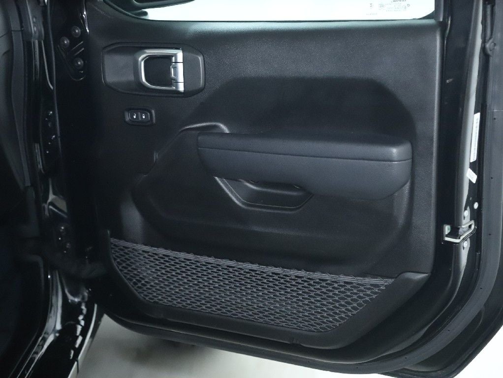 2025 Jeep Wrangler 4-Door Summit 4x4