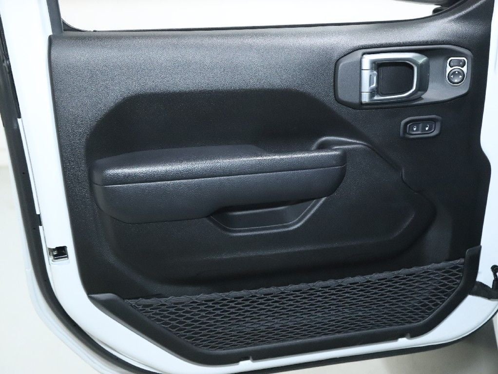 2025 Jeep Wrangler 4-Door Summit 4x4