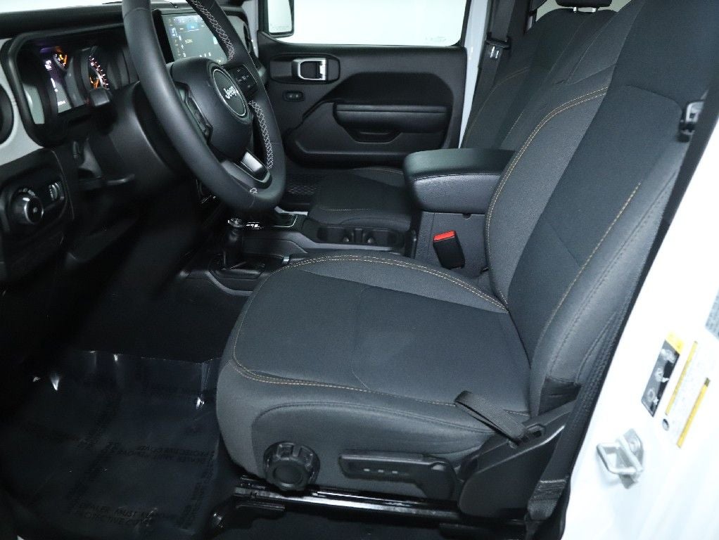 2025 Jeep Wrangler 4-Door Summit 4x4