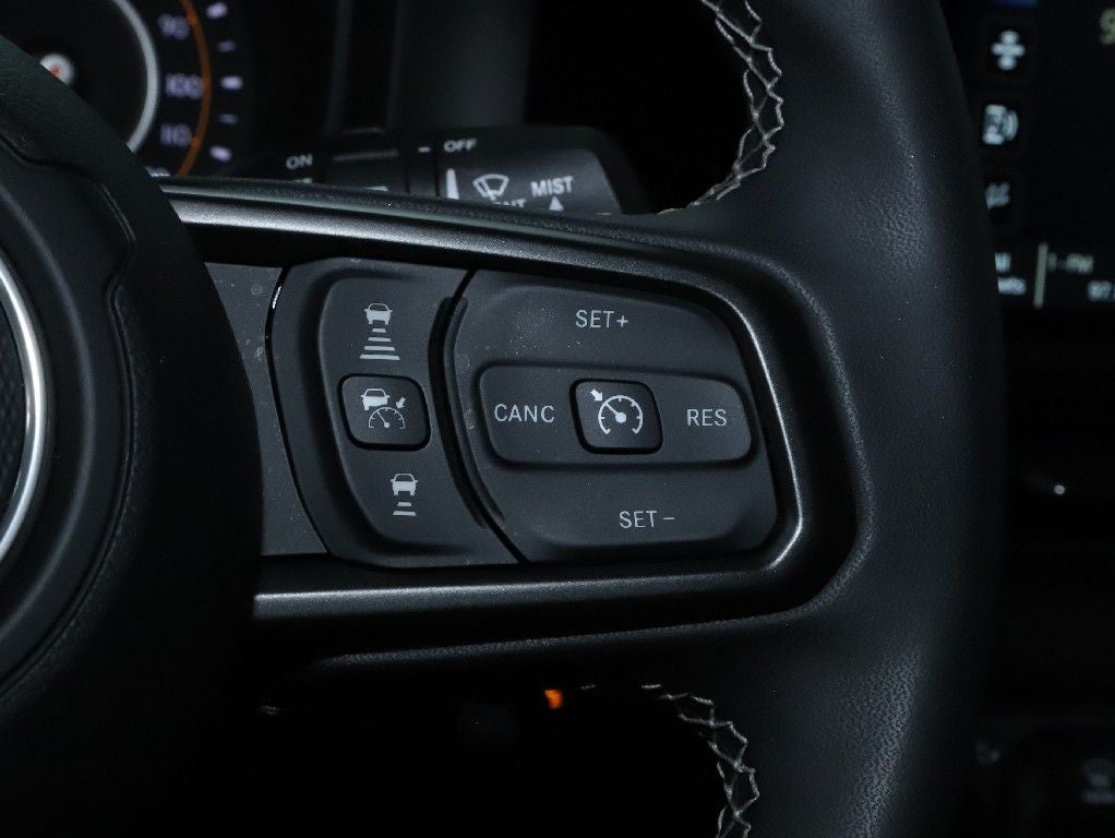 2025 Jeep Wrangler 4-Door Summit 4x4