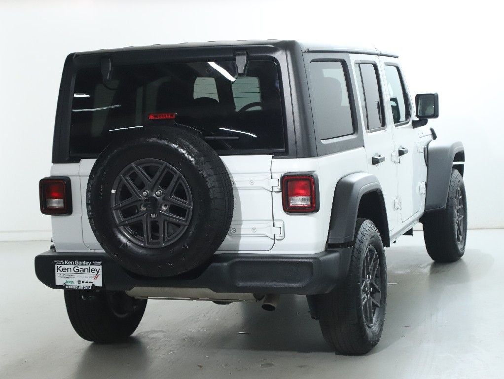 2025 Jeep Wrangler 4-Door Summit 4x4