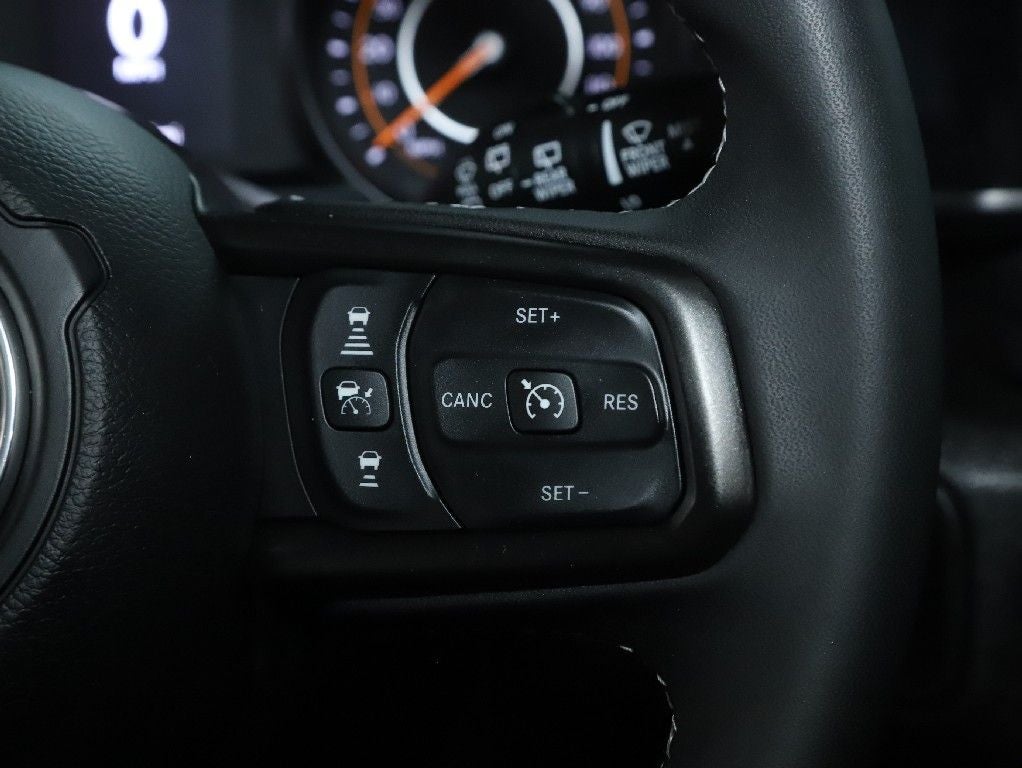 2025 Jeep Wrangler 4-Door Summit 4x4