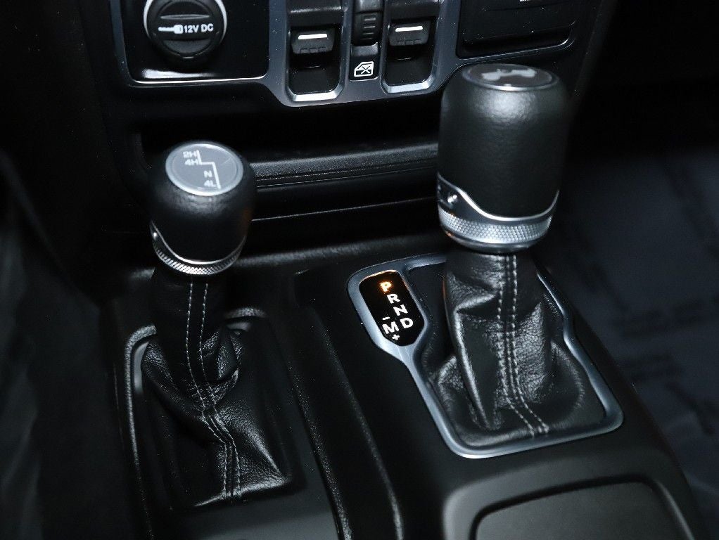 2025 Jeep Wrangler 4-Door Summit 4x4