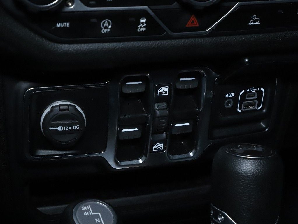 2025 Jeep Wrangler 4-Door Summit 4x4