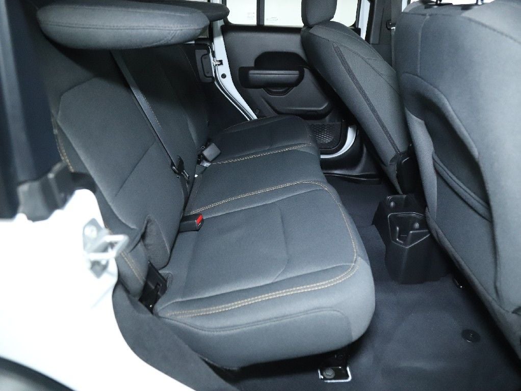 2025 Jeep Wrangler 4-Door Summit 4x4