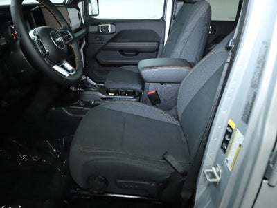 2024 Jeep Wrangler 4-Door Sahara 4x4