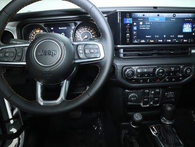 2024 Jeep Wrangler 4-Door Sahara 4x4