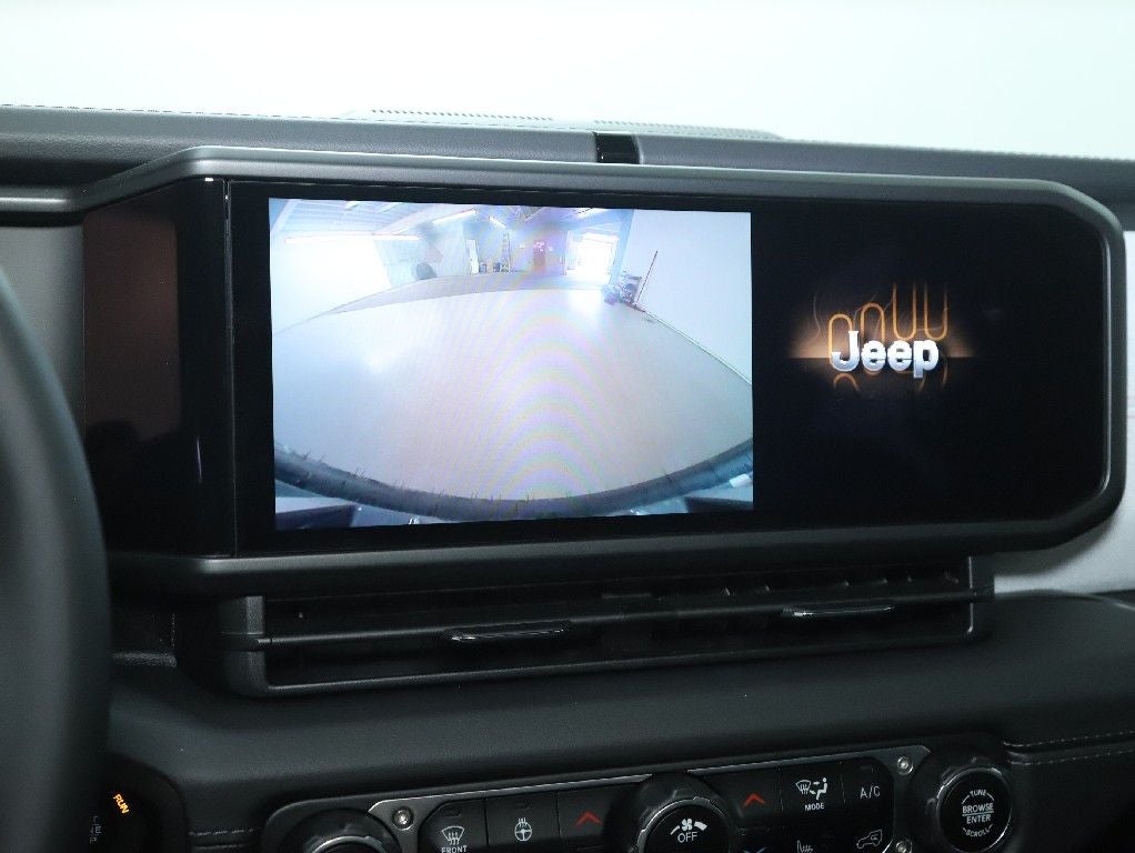 2024 Jeep Wrangler 4-Door Sahara 4x4