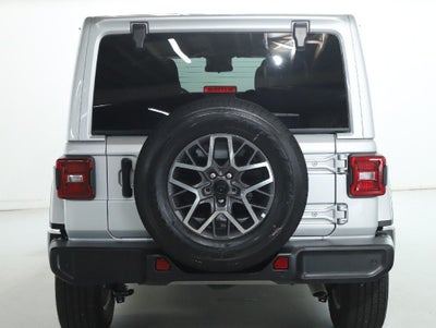 2024 Jeep Wrangler 4-Door Sahara 4x4