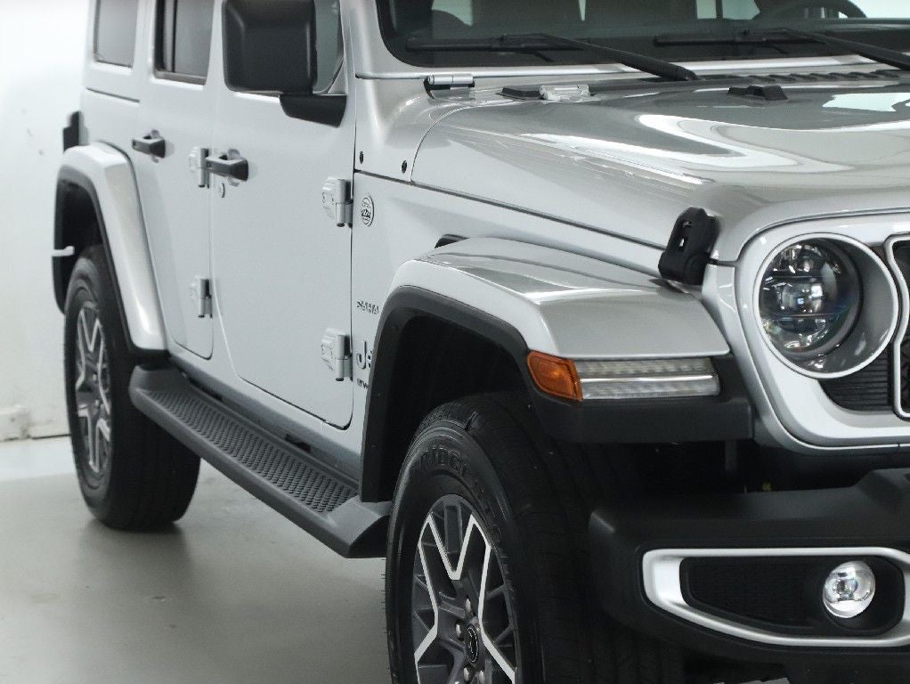 2024 Jeep Wrangler 4-Door Sahara 4x4
