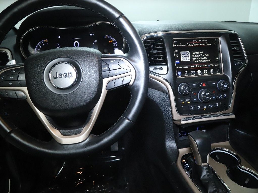 2017 Jeep Grand Cherokee Laredo 4x4