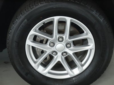 2023 Jeep Grand Cherokee Laredo X 4x4