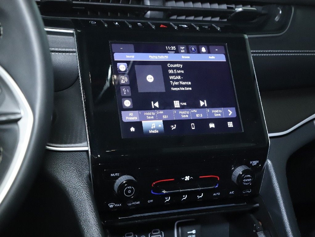 2023 Jeep Grand Cherokee Laredo X 4x4