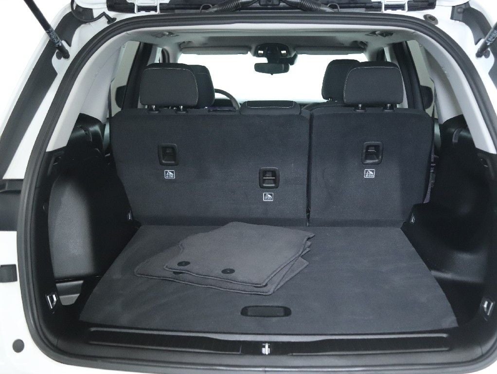 2023 Jeep Grand Cherokee Laredo X 4x4