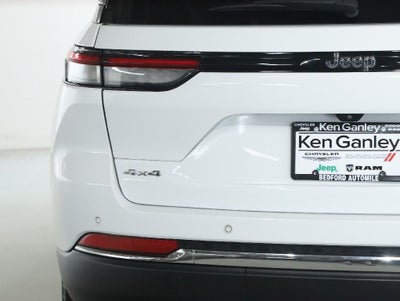 2023 Jeep Grand Cherokee Laredo X 4x4