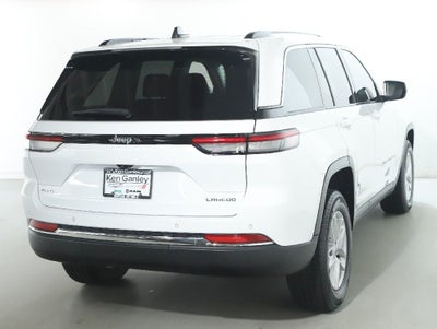 2023 Jeep Grand Cherokee Laredo X 4x4