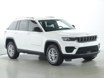 2023 Jeep Grand Cherokee Laredo X 4x4
