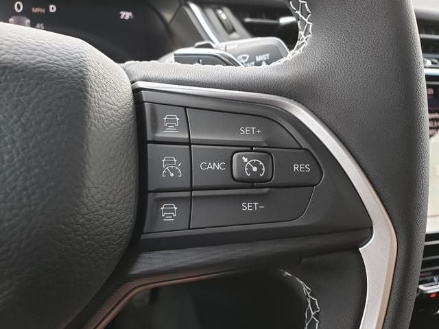 2025 Jeep Grand Cherokee GRAND CHEROKEE LAREDO 4X4