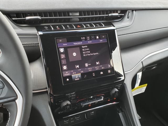 2025 Jeep Grand Cherokee GRAND CHEROKEE LAREDO 4X4