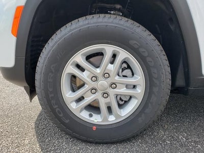 2025 Jeep Grand Cherokee GRAND CHEROKEE LAREDO 4X4