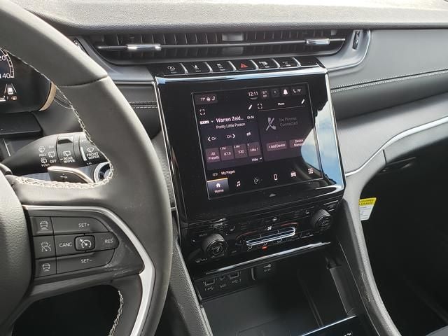 2026 Jeep Grand Cherokee GRAND CHEROKEE LAREDO X 4X4