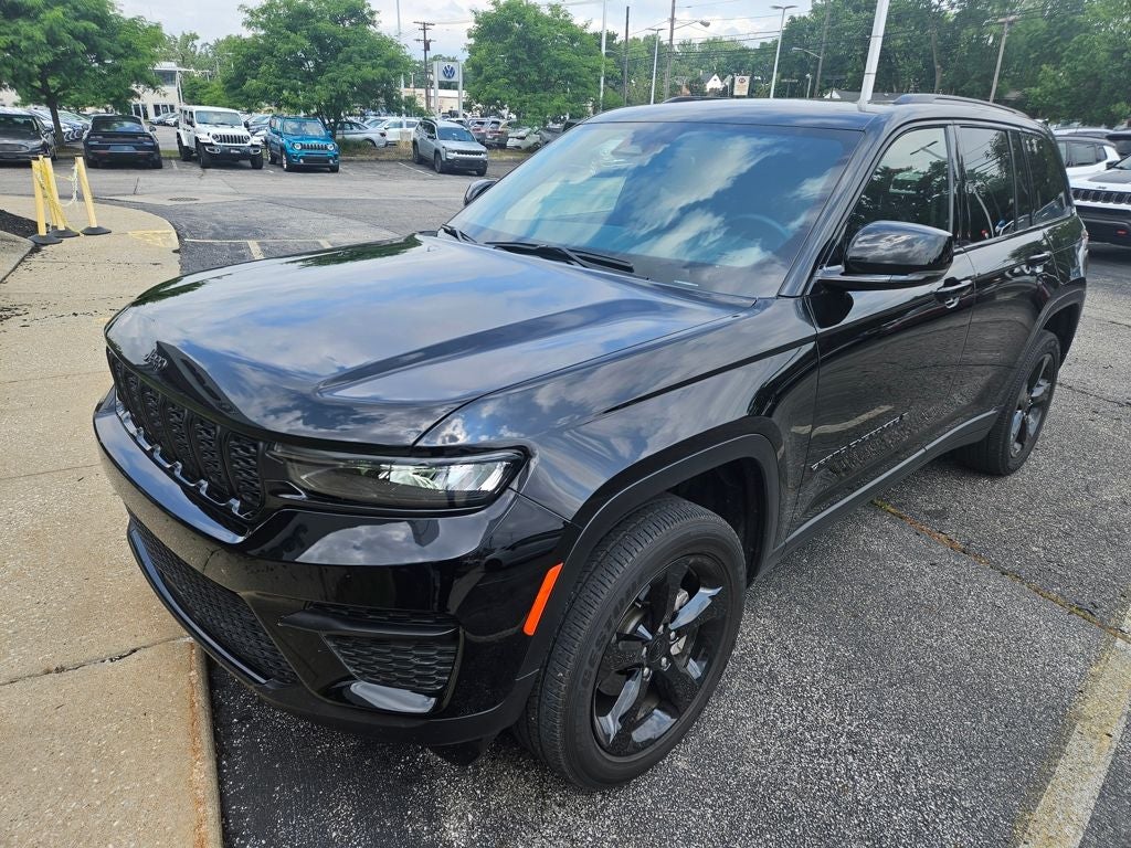2022 Jeep Grand Cherokee Altitude