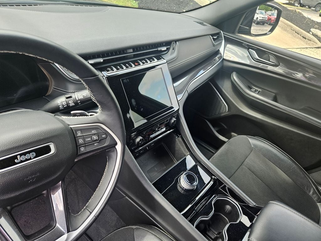 2022 Jeep Grand Cherokee Altitude