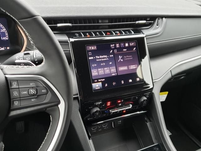 2026 Jeep Grand Cherokee GRAND CHEROKEE LAREDO X 4X4