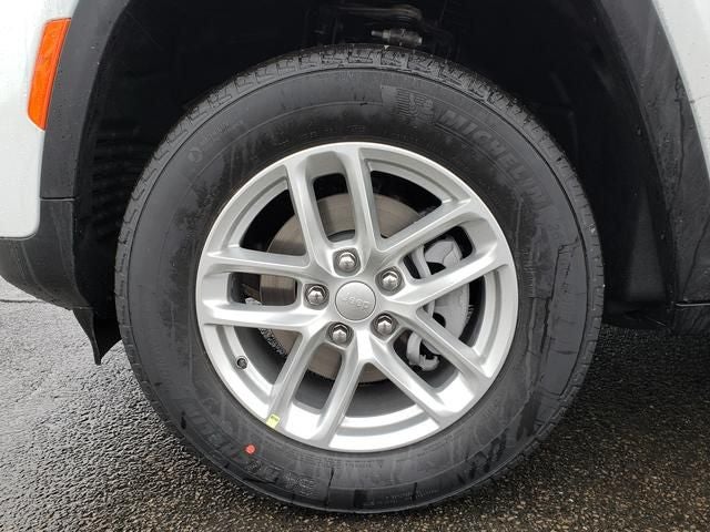 2026 Jeep Grand Cherokee GRAND CHEROKEE LAREDO X 4X4