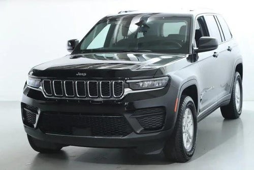2023 Jeep Grand Cherokee Laredo 4x4
