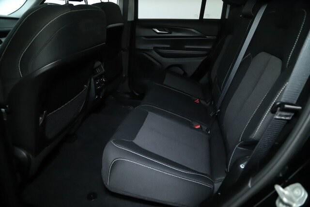 2023 Jeep Grand Cherokee Laredo 4x4