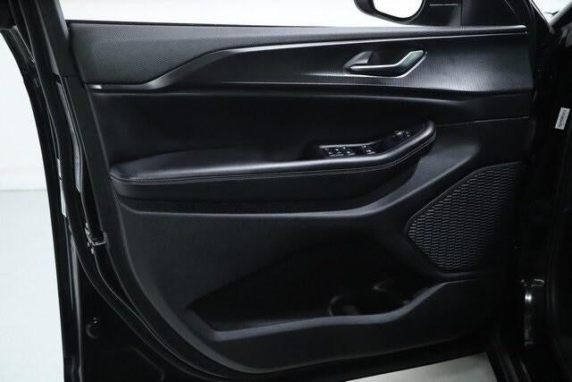 2023 Jeep Grand Cherokee Laredo 4x4