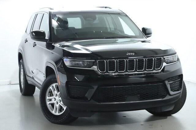2023 Jeep Grand Cherokee Laredo 4x4