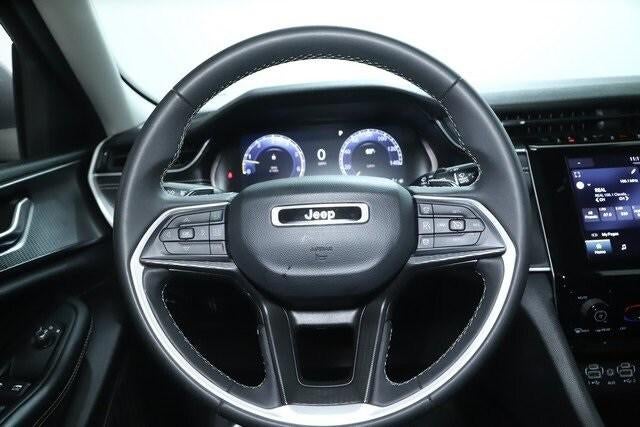 2023 Jeep Grand Cherokee Laredo 4x4