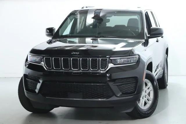 2023 Jeep Grand Cherokee Laredo 4x4
