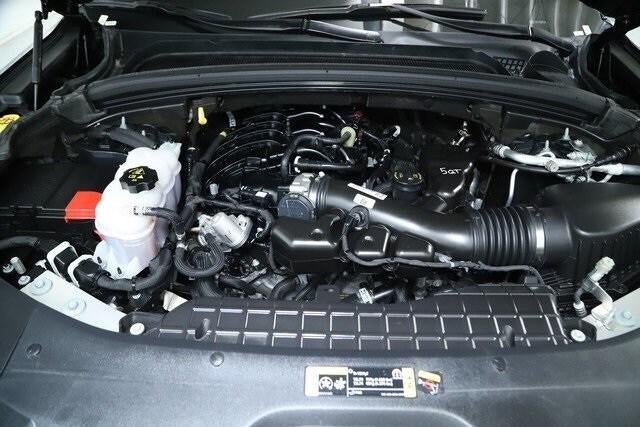 2023 Jeep Grand Cherokee Laredo 4x4